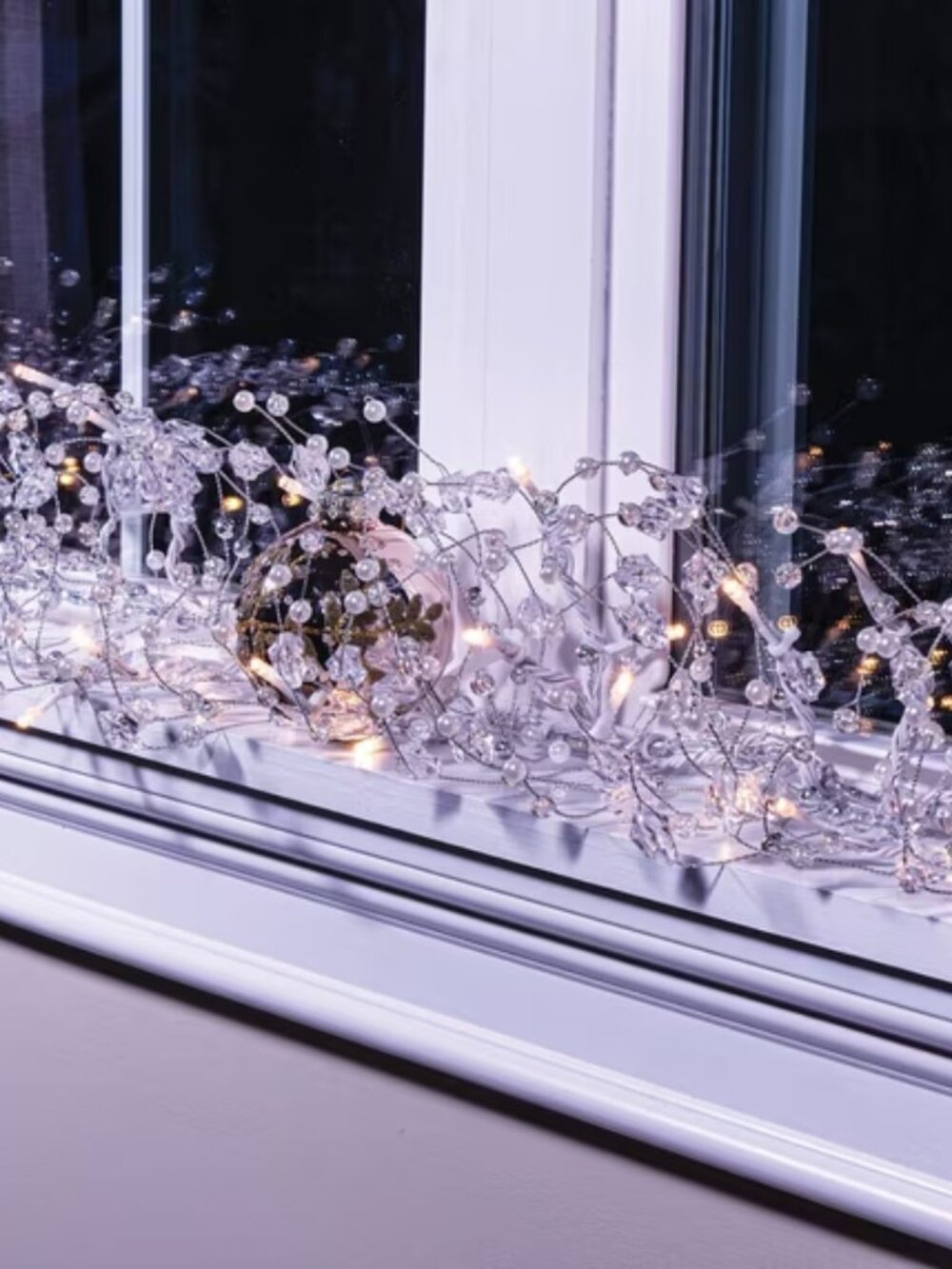 GE StayBright 100LED Glitter Gem Garland 9FT Warm White/White Wire